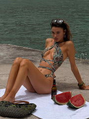 Lourds One Piece Lana