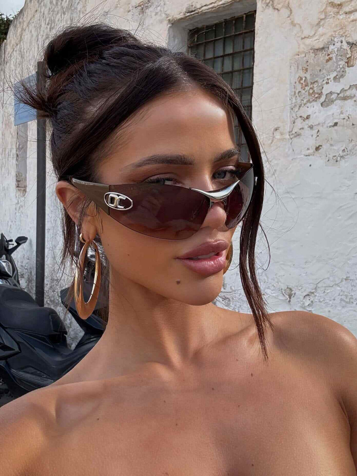 Signature Frameless Sunglasses Tan
